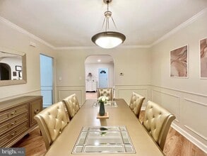 17 Davis Ave in Broomall, PA - Foto de edificio - Building Photo