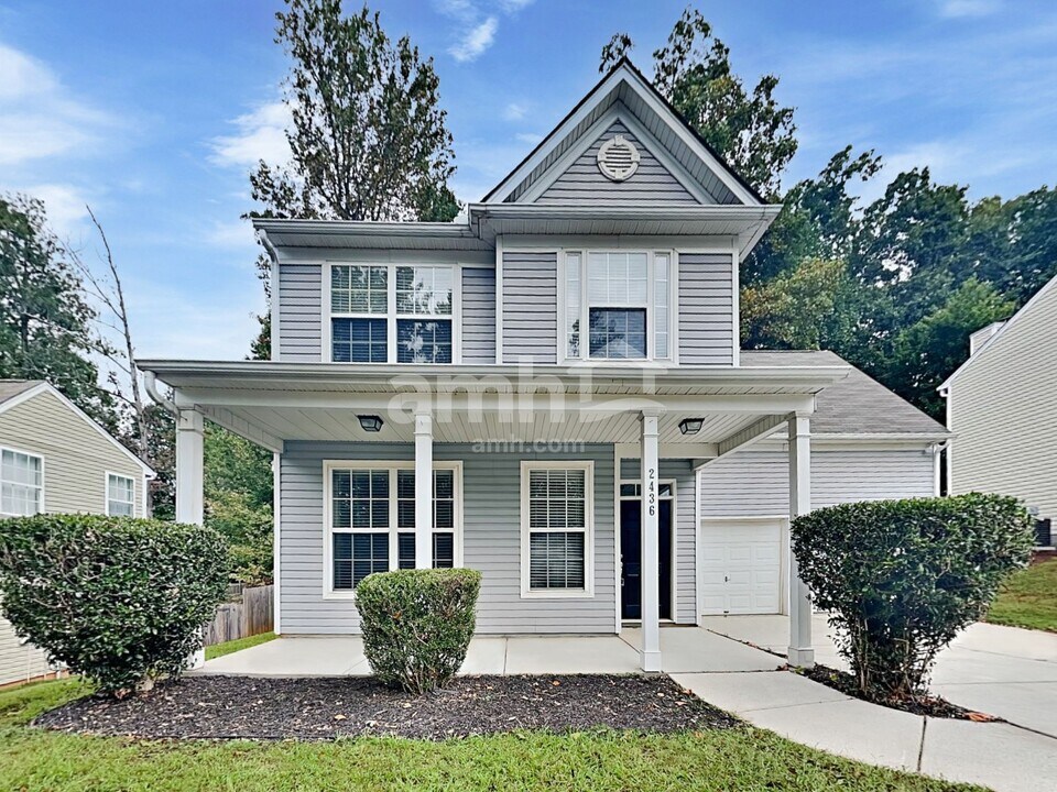 2436 Carmathen Rd in Charlotte, NC - Building Photo