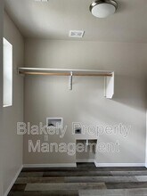 13521 Palm Beach Dr in Caldwell, ID - Building Photo - Building Photo