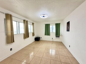 350 75th St, Unit 210 in Miami Beach, FL - Building Photo - Building Photo