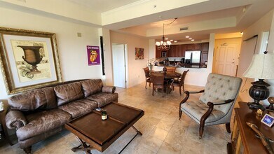 121 N Monroe St in Tallahassee, FL - Building Photo - Building Photo