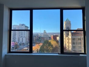 200 Adams Ave, Unit 501 in Scranton, PA - Foto de edificio - Building Photo