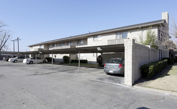 Stonebridge Apartments in Greenville, TX - Building Photo - Building Photo