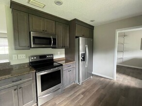 1807 Cottage Ave SW in Live Oak, FL - Building Photo - Building Photo