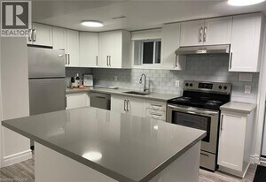 221 Ascot Ct in Oshawa, ON - Building Photo