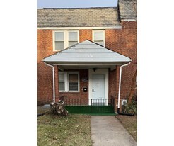 3831 Derby Manor Dr in Baltimore, MD - Building Photo