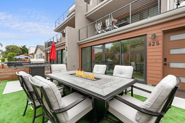 property at 825 Island Ct