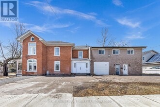 52 Victoria Ave in Peterborough, ON - Building Photo - Building Photo