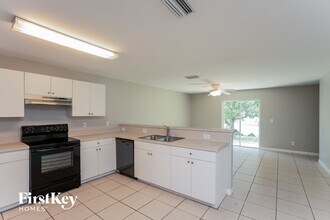 9192 Hillburn Terrace, Unit 5-314 in Englewood, FL - Building Photo - Building Photo