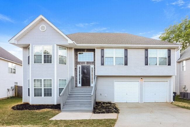 property at 11776 Registry Blvd