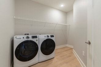 Vista at Brighton in Brighton, MI - Foto de edificio - Interior Photo