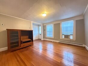 195 Mount Auburn St, Unit 1 in Cambridge, MA - Foto de edificio - Building Photo