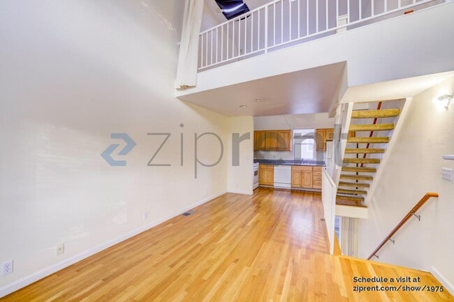 property at 22 Jennifer Pl