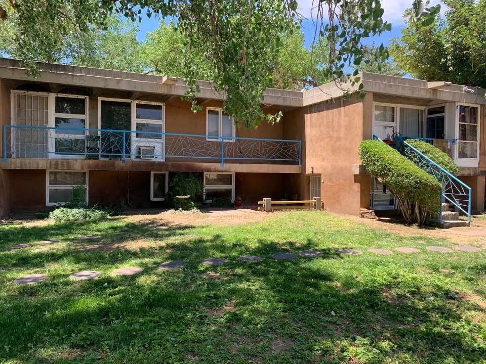 65 La Pasada De Ancleto Ln in Corrales, NM - Building Photo