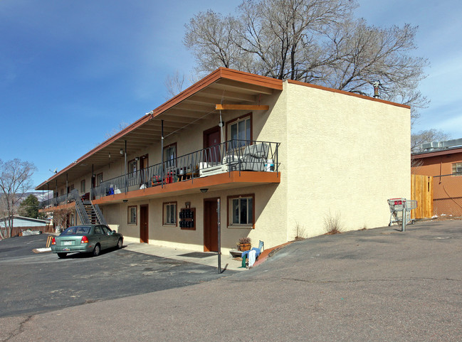 Nevada Apartments in Colorado Springs, CO - Building Photo - Building Photo