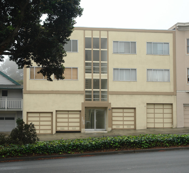 6445 Geary Blvd in San Francisco, CA - Building Photo