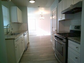 2413 Ashby St in Bakersfield, CA - Building Photo - Building Photo