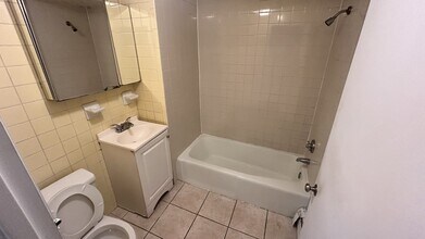 10 Marion St, Unit 1 in Boston, MA - Building Photo - Building Photo