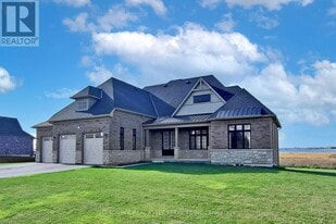 10 Wellers Way in Quinte West, ON - Building Photo