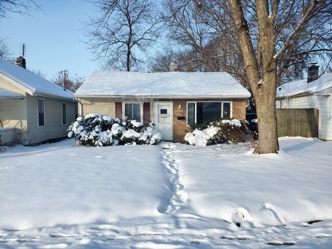 1725 E Calvert St in South Bend, IN - Building Photo - Building Photo