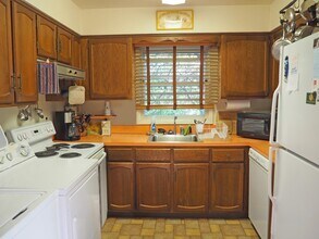 6 Surf Dr in Amagansett, NY - Building Photo - Building Photo