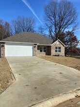 2501 Grand Ln in Paragould, AR - Building Photo - Building Photo