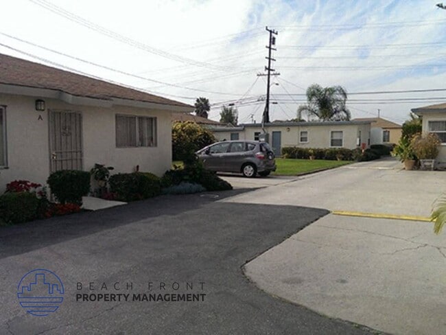 14912 Halldale Ave. in Gardena, CA - Building Photo - Building Photo