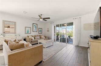 2537 Kona Wy in Naples, FL - Building Photo - Building Photo