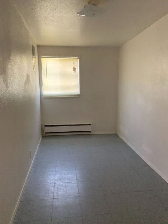 2334 Oak Ave in Klamath Falls, OR - Building Photo