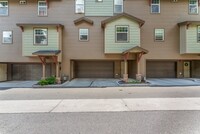 2495 W Pikes Peak Dr in Flagstaff, AZ - Building Photo - Building Photo