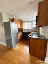 180 Hillside St in Boston, MA - Building Photo
