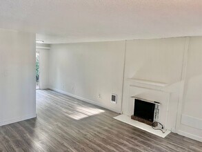 3819 SE 33rd Pl in Portland, OR - Building Photo - Building Photo