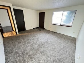 306 2nd St SE in East Wenatchee, WA - Building Photo - Building Photo