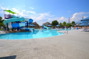 11812 Sea Shadow Bend in Pearland, TX - Building Photo