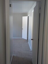 1530 Chester Square in Sparks, NV - Foto de edificio - Building Photo