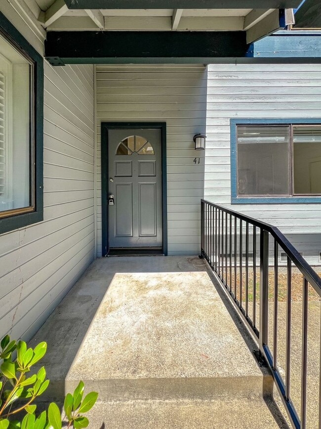 41 Village Pkwy in Napa, CA - Building Photo - Building Photo