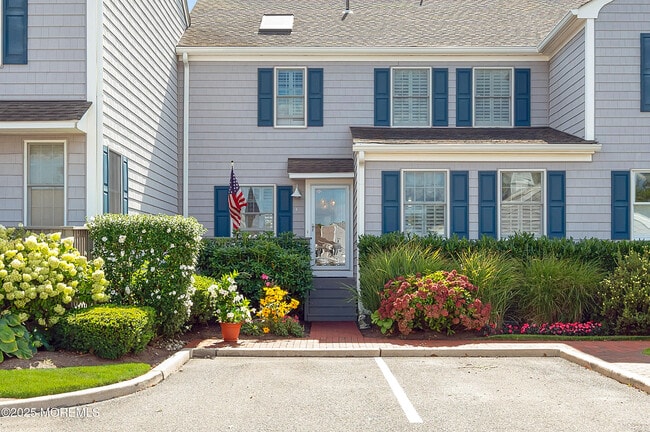 property at 4 Bay Point Harbour