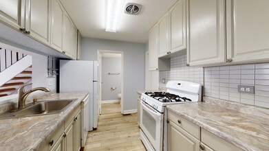 368 Farmingdale Cir in Vernon Hills, IL - Building Photo - Building Photo