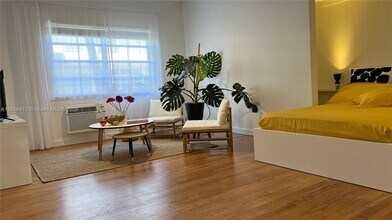 1250 Drexel Ave in Miami Beach, FL - Building Photo - Building Photo
