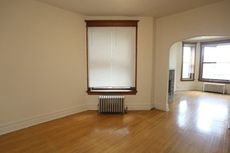 3339 N Seminary Ave-Unit -Two in Chicago, IL - Building Photo - Building Photo