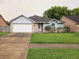 14315 Royal Hill Dr in Houston, TX - Building Photo