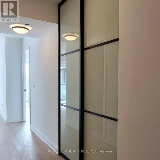 36 Zorra St in Toronto, ON - Building Photo - Building Photo