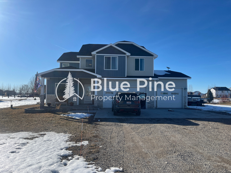 427 N 3836 E in Rigby, ID - Building Photo