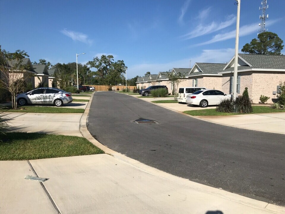 101 Alley Ln in Niceville, FL - Building Photo