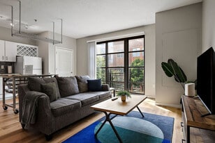 225 Portland Ave in Minneapolis, MN - Building Photo