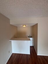 350 S Oakland in Pasadena, CA - Building Photo - Building Photo