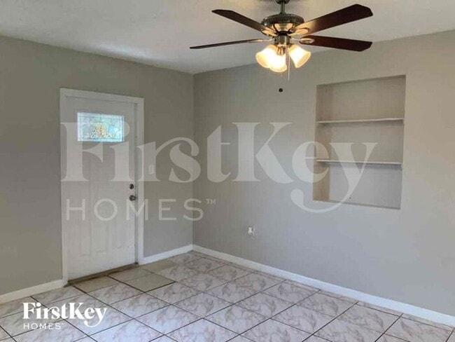 1525 NW 126th St in North Miami, FL - Building Photo - Building Photo