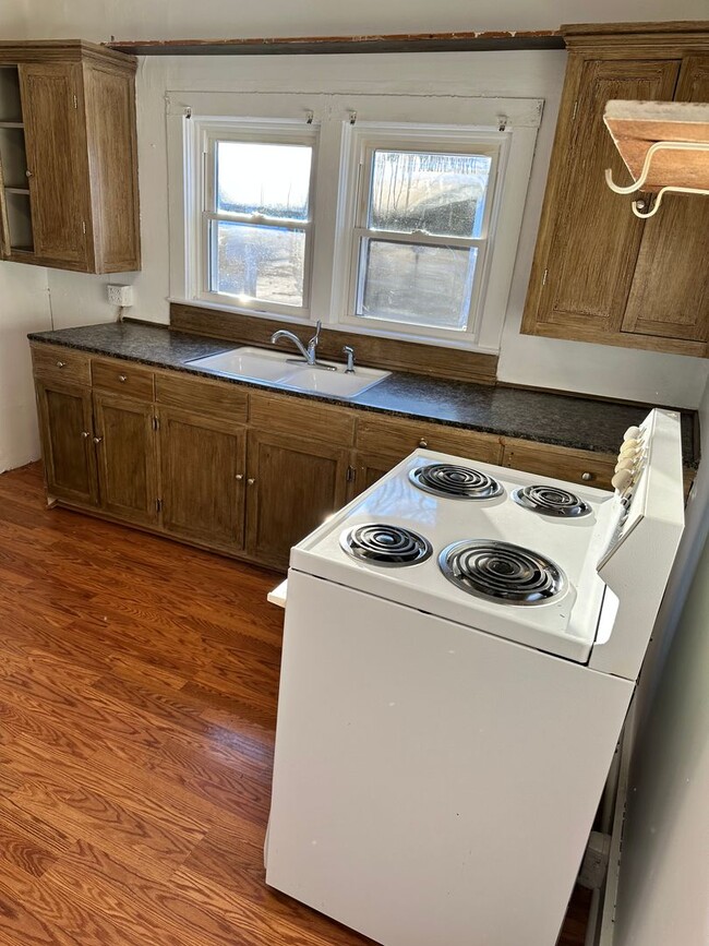 property at 202 W 8th St