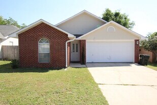 2941 Raines St in Pensacola, FL - Building Photo