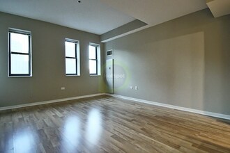 13 W Randolph St in Chicago, IL - Building Photo - Building Photo